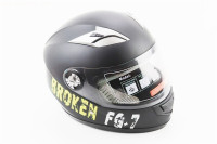 Шлем интеграл, закрытый 830 XS, ЧЁРНЫЙ матовый с салатово-белым рисунком BROKEN FG+7 F-2
